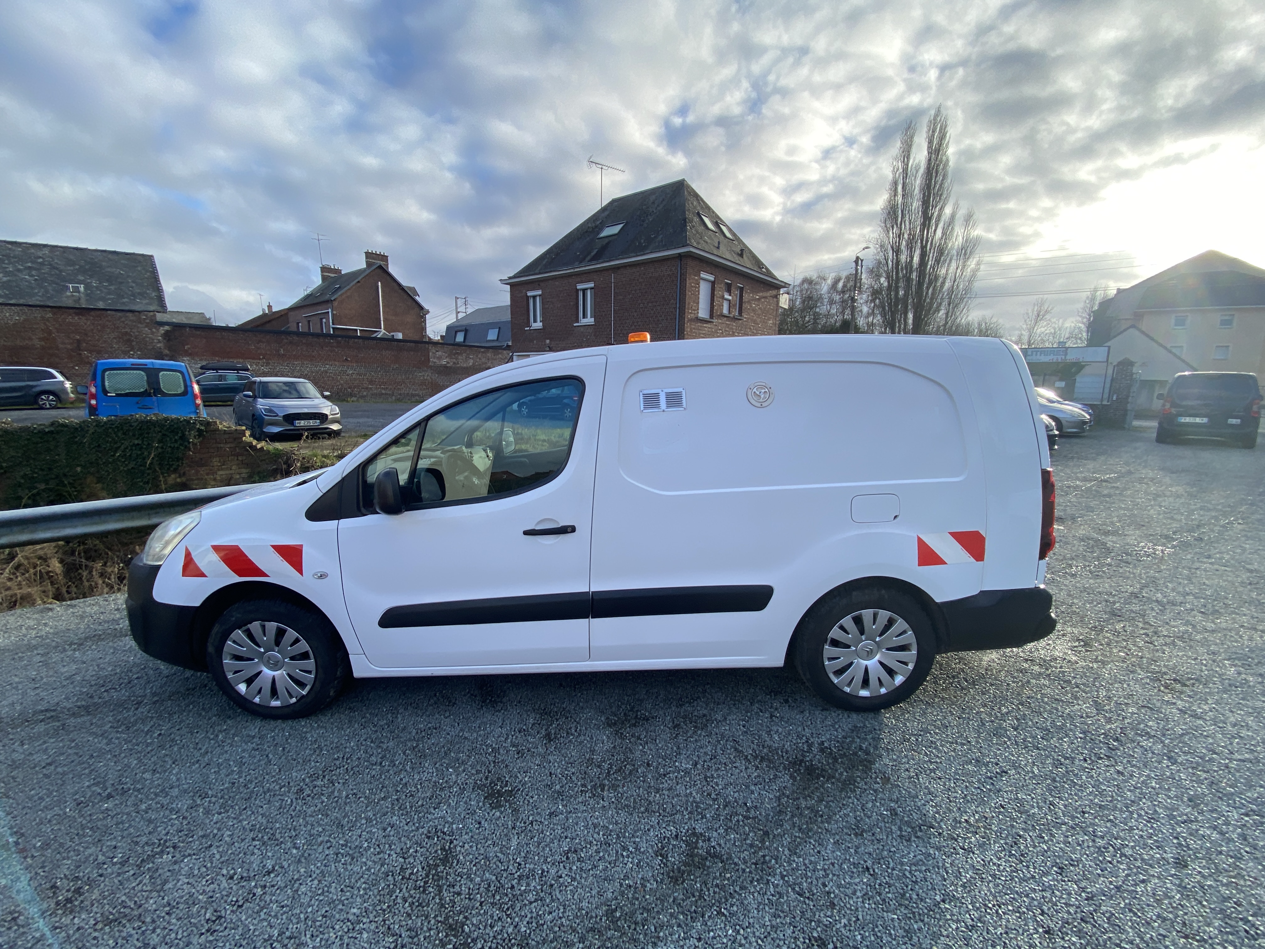 Miniature du véhicule